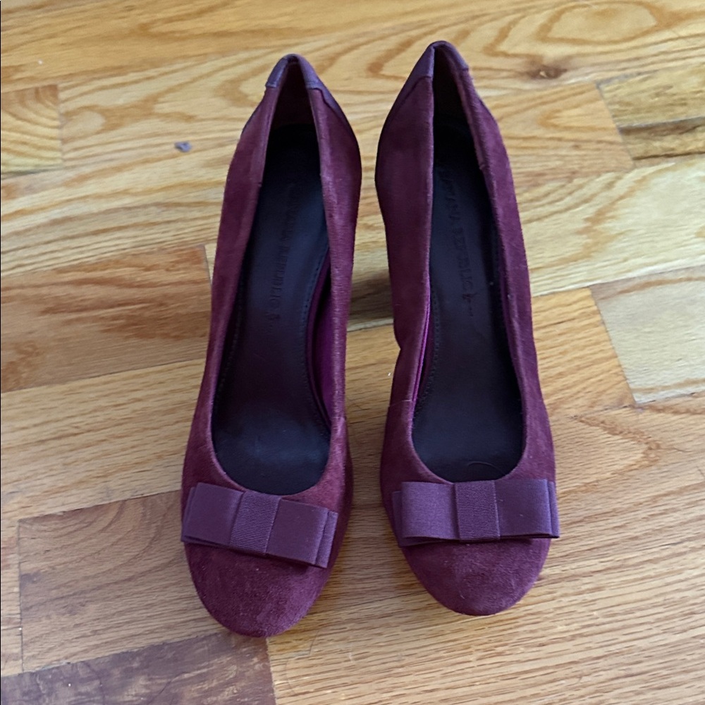 Banana Republic Burgundy Suede Pumps with Bow
